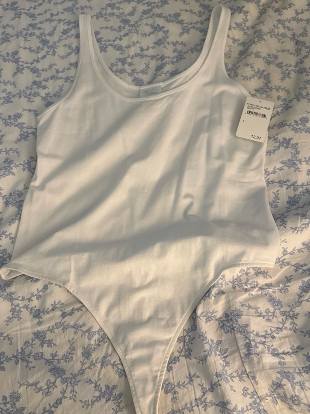 Nordstrom White Scoop Neck Bodysuit - Women Intimates & Sleepwear